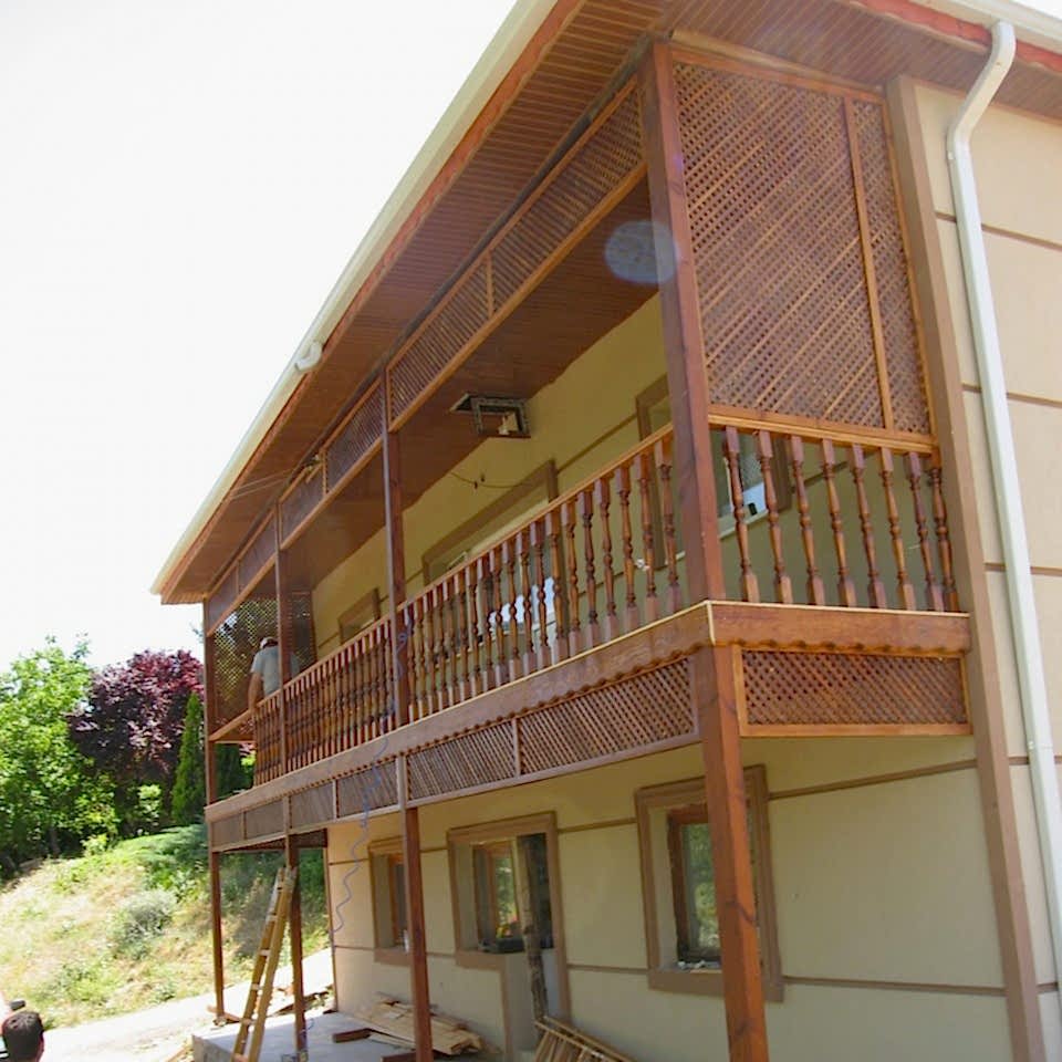 Ahşap Balkon ve Seperatör Uygulaması