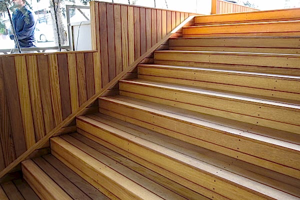 İroko -İreko- Dış Mekan Merdiven İmalatı